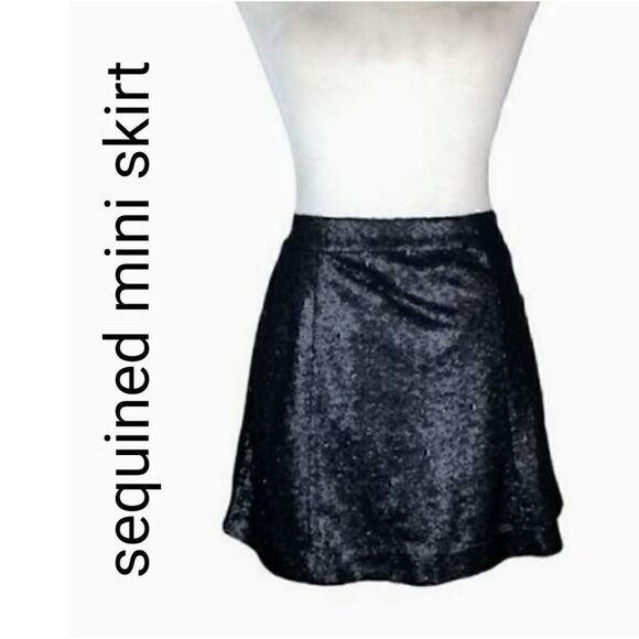 Black Sequined Mini Skirt SzM  0047. NWT - Picture 1 of 12